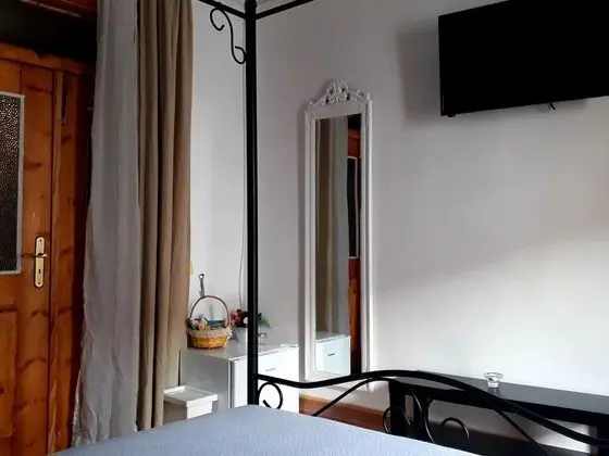 Deluxe Tek Büyük Yataklı Oda, Ortak Banyo