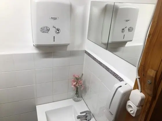 Deluxe Tek Büyük Yataklı Oda, Ortak Banyo