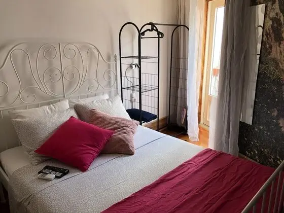 Honeymoon Tek Büyük Yataklı Oda, Ortak Banyo
