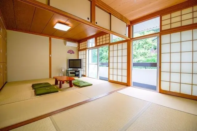 Traditional Oda, Sigara İçilmez