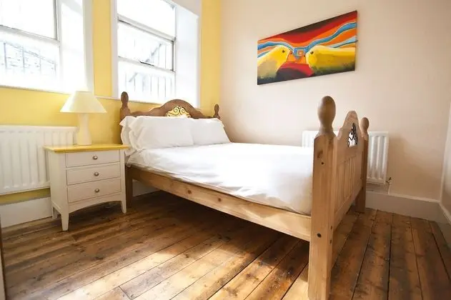 Tek Büyük Yataklı Oda, 1 Çift Kişilik Yatak, Ortak Banyo