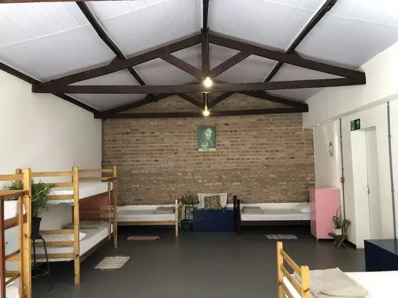 Basic Ortak Ranzalı Oda, Sigara İçilmez (12 camas)