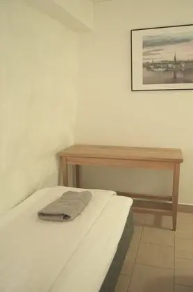 Basic İki Ayrı Yataklı Oda, Özel Banyo (no windows)
