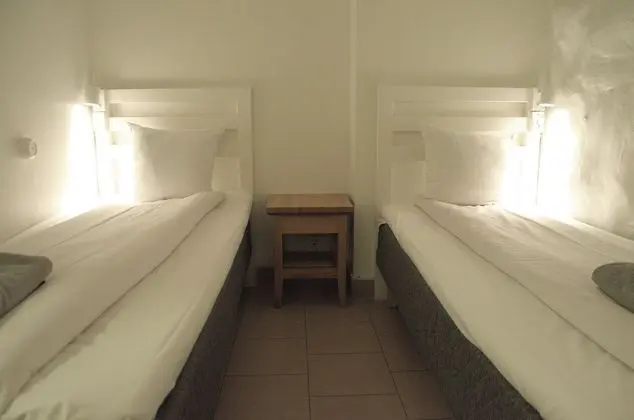 Basic İki Ayrı Yataklı Oda, Özel Banyo (no windows)