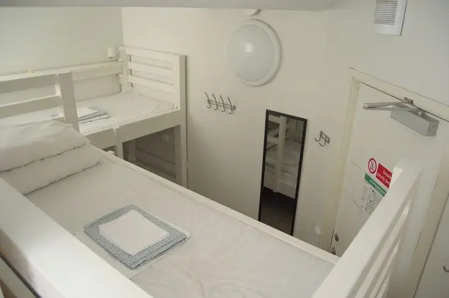 Basic Ortak Ranzalı Oda, Ortak Banyo (small room, 4 beds)