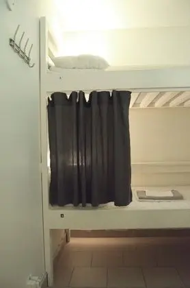 Basic Ortak Ranzalı Oda, Ortak Banyo (small room, 4 beds)