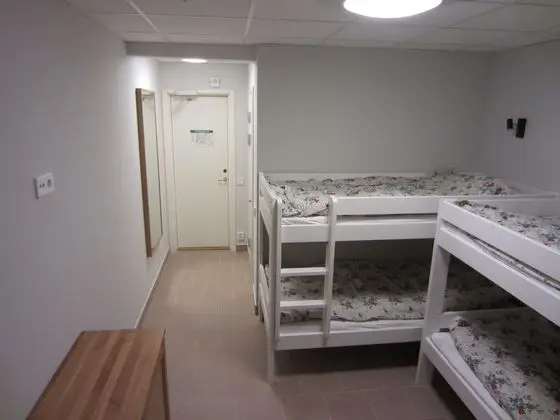 Basic Ortak Ranzalı Oda, Özel Banyo (10 beds, no windows)