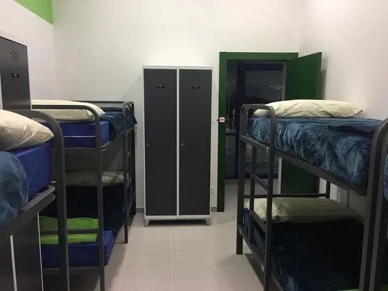 Ortak Ranzalı Oda, Karma Ranzalı Oda
