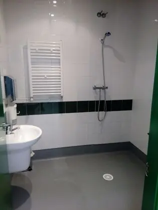 Ortak Ranzalı Oda, Karma Ranzalı Oda