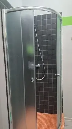 Büyük Yataklı Tek Kişilik Oda