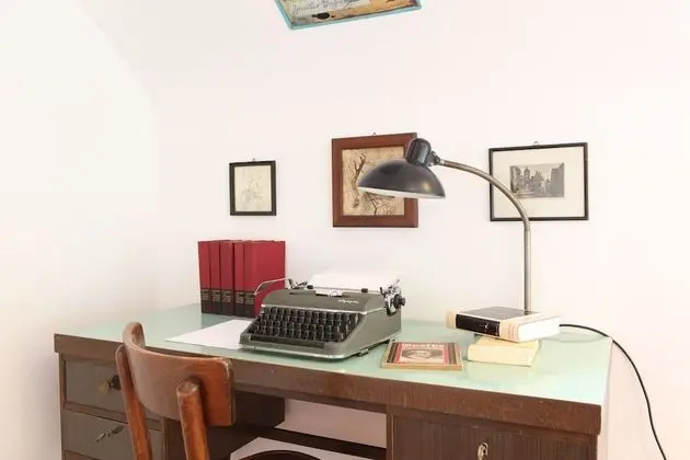 Design Üç Kişilik Oda