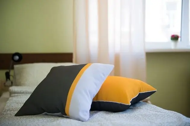 Ortak Ranzalı Oda, Karma Ranzalı Oda (1 Bed in 3 Person Dorm)
