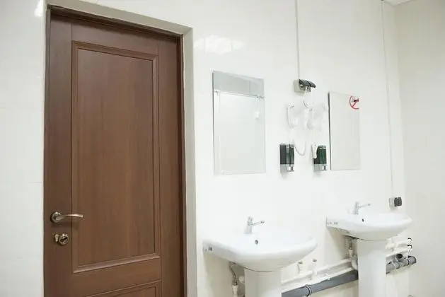 Ortak Ranzalı Oda, Karma Ranzalı Oda (1 Bed in 3 Person Dorm)