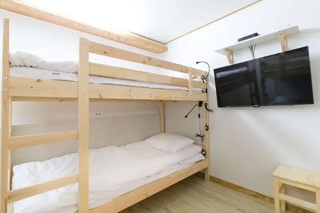 Family Oda (2 Bunk Beds)