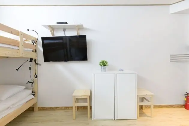 Family Oda (2 Bunk Beds)