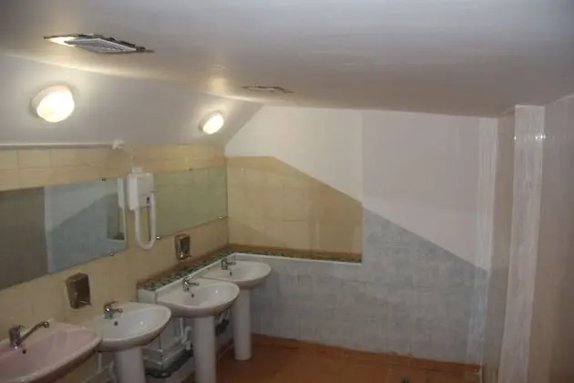 Ortak Ranzalı Oda, Sadece erkekler için, Ortak Banyo (4 Beds, 2d floor)
