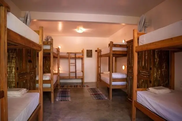 Ortak Ranzalı Oda, Sadece kadınlar için, Avlu Manzaralı