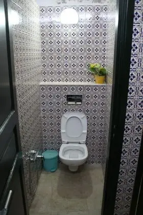 Basic Ortak Ranzalı Oda, Sadece kadınlar için