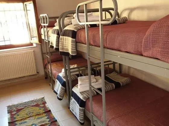 Ortak Ranzalı Oda (1 bed in a 6-Bed Dormitory Room)