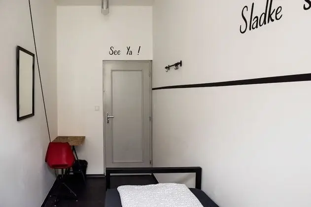 Basic Tek Kişilik Oda, Ortak Banyo