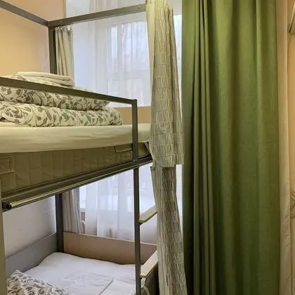 Ortak Ranzalı Oda, Sadece kadınlar için (4 beds)