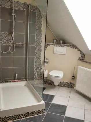 Tek Kişilik Oda, Ortak Banyo (NordNest)