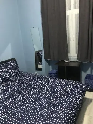 Basic Tek Büyük Yataklı Oda