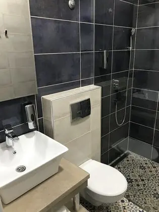 Basic Tek Büyük Yataklı Oda