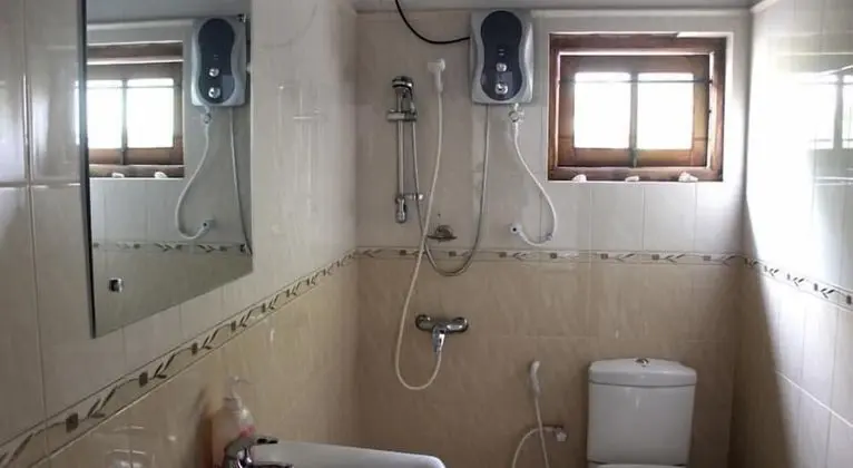 Standard Tek Büyük Yataklı Oda, 1 Çift Kişilik Yatak, Ortak Banyo