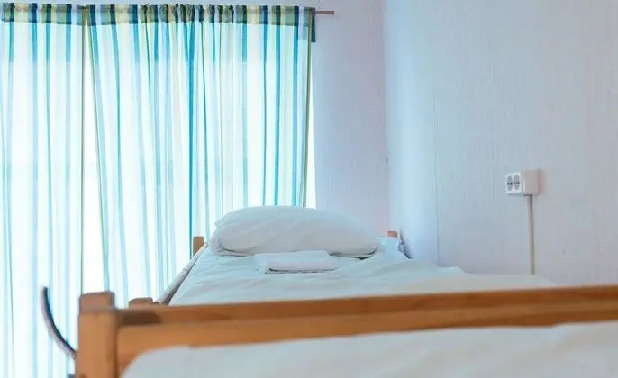Ortak Ranzalı Oda, Sadece kadınlar için