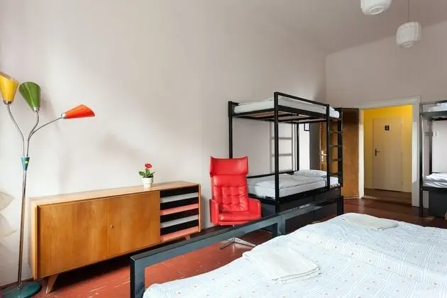 Single Bed in 6-Bed Shared Dormitory, Mixed Dorm (pc 2)