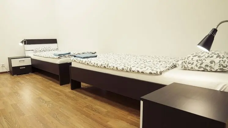 Üç Kişilik Oda, Ortak Banyo