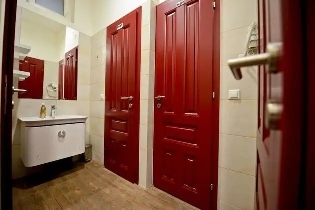 Bed in a 6-bed dormitory (Gavrilo Princip)