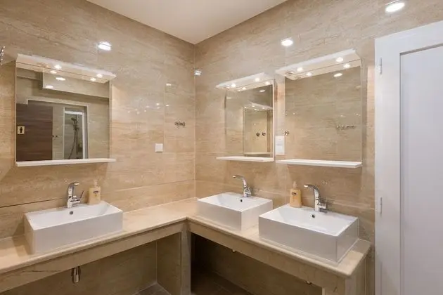 Ortak Ranzalı Oda, Karma Ranzalı Oda, Ortak Banyo (5 beds)