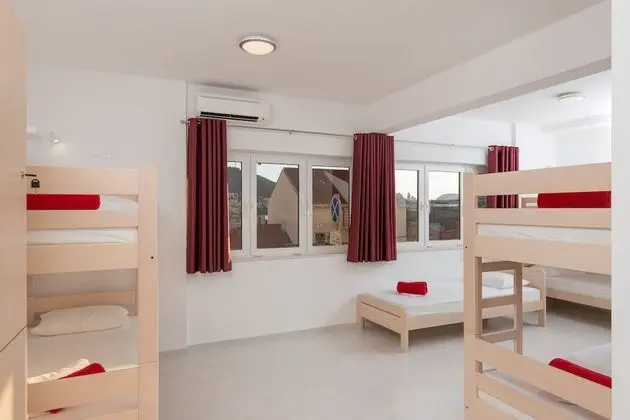 Ortak Ranzalı Oda, Karma Ranzalı Oda, Ortak Banyo (7 beds)
