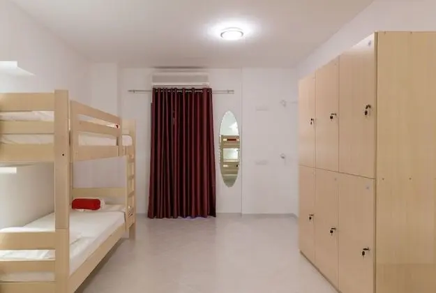 Ortak Ranzalı Oda, Sadece kadınlar için, Özel Banyo (6 beds)