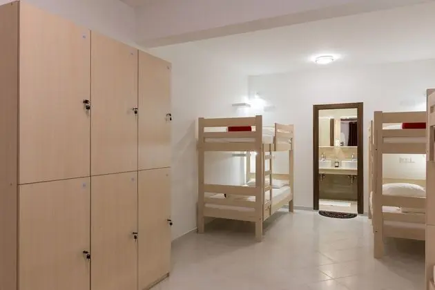 Ortak Ranzalı Oda, Sadece kadınlar için, Özel Banyo (6 beds)