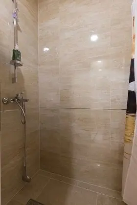 Ortak Ranzalı Oda, Sadece kadınlar için, Özel Banyo (6 beds)