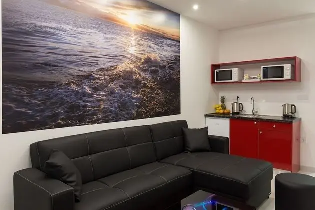 Ortak Ranzalı Oda, Sadece kadınlar için, Özel Banyo (6 beds)