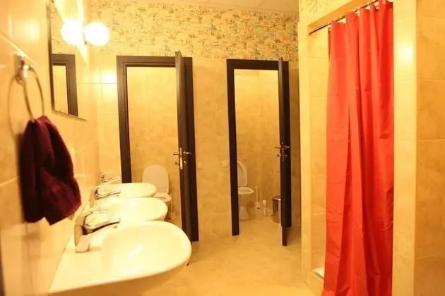 Family Oda, Ortak Banyo (for 4 guests)