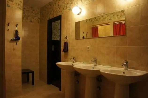 Family Oda, Ortak Banyo (for 7 guests)