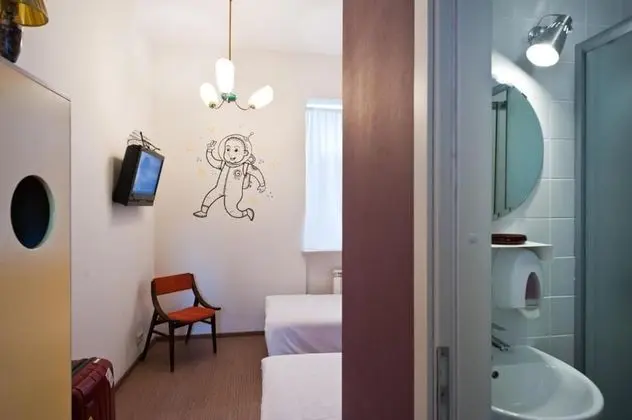 Standard Tek Büyük veya İki Ayrı Yataklı Oda, 2 Tek Kişilik Yatak