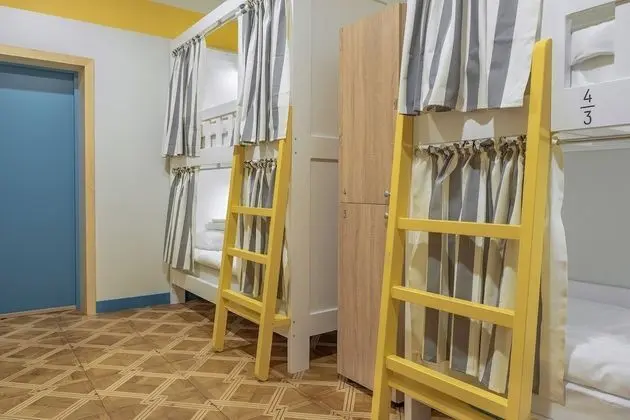 Standard Ortak Ranzalı Oda, Sadece erkekler için
