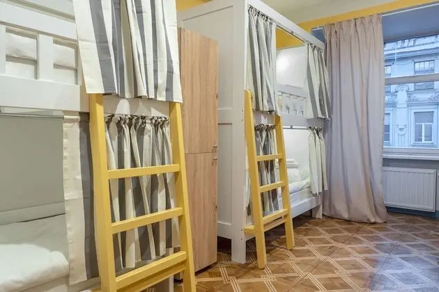 Standard Ortak Ranzalı Oda, Sadece erkekler için