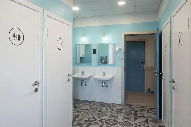 Standard Ortak Ranzalı Oda, Sadece erkekler için