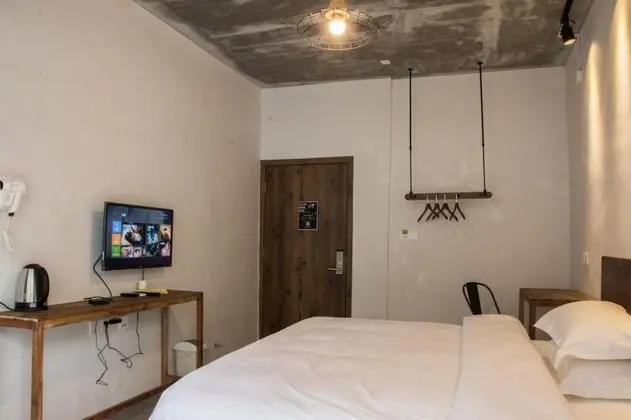 Standard Tek Büyük Yataklı Oda