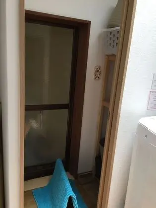 Üç Kişilik Oda, Ortak Banyo (10m2)
