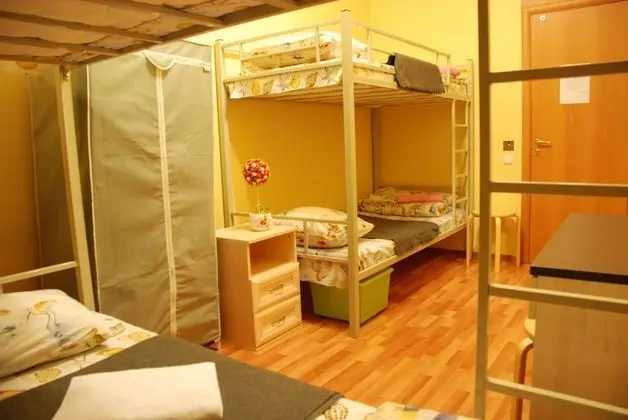 Dört Kişilik Oda, Sadece kadınlar için (Bed in 4-Bed Dormitory)