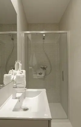 Üç Kişilik Oda, Özel Banyo (1)