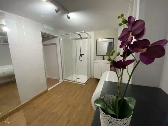 Ortak Ranzalı Oda, Karma Ranzalı Oda, Ortak Banyo (1 bed in 10 Bed Dorm)